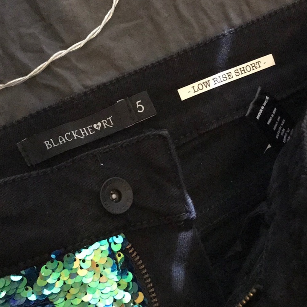 SHORTS Black Cutoff Mermaid Sequined Denim NWT - Picture 2 of 7